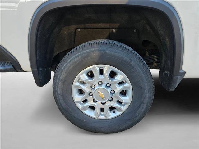 Used 2025 Chevrolet Silverado 2500 LTZ w/ LTZ Convenience Package AWD/4WD image 20