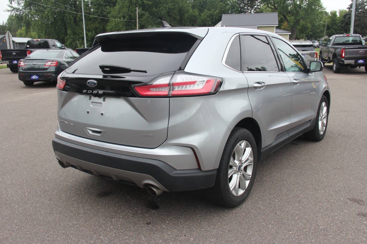 Certified 2022 Ford Edge Titanium AWD/4WD image 6