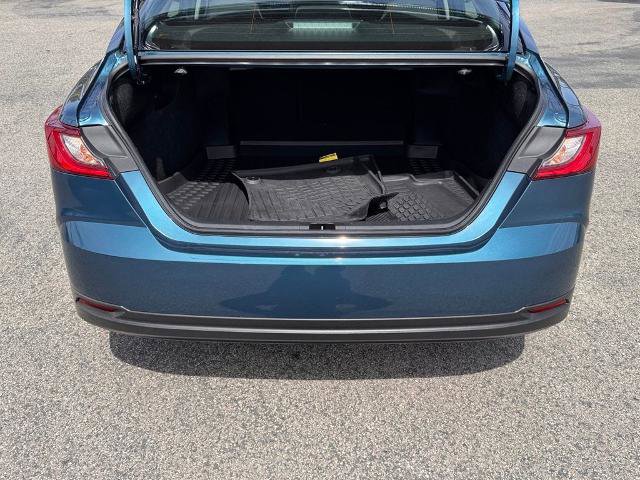 Used 2025 Toyota Camry LE w/ Convenience Package FWD image 13