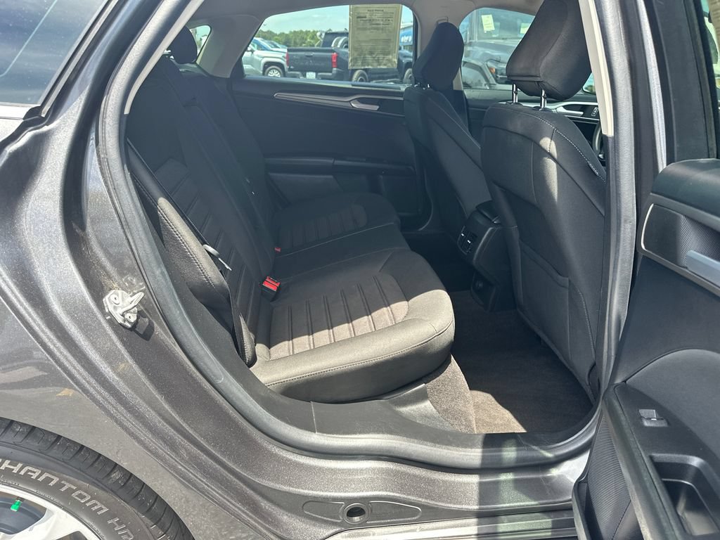 Certified 2020 Ford Fusion SE FWD image 15