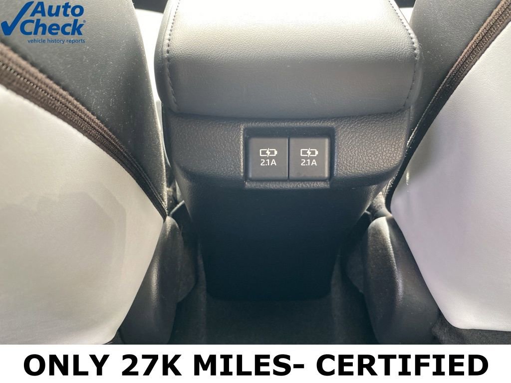 Used 2020 Toyota Prius XLE w/ Advanced Technology Package image 18