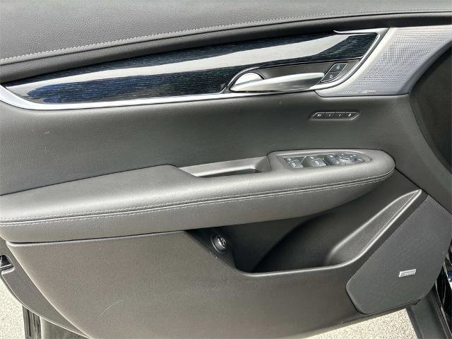 Used 2025 Cadillac XT5 Premium Luxury w/ Technology Package image 24