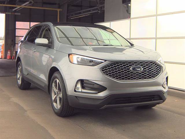 Certified 2024 Ford Edge SEL w/ Convenience Package AWD/4WD image 3