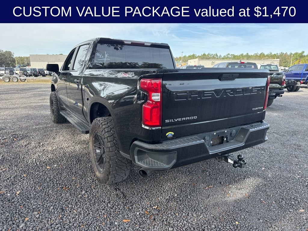 Used 2019 Chevrolet Silverado 1500 Custom w/ Custom Value Package image 3