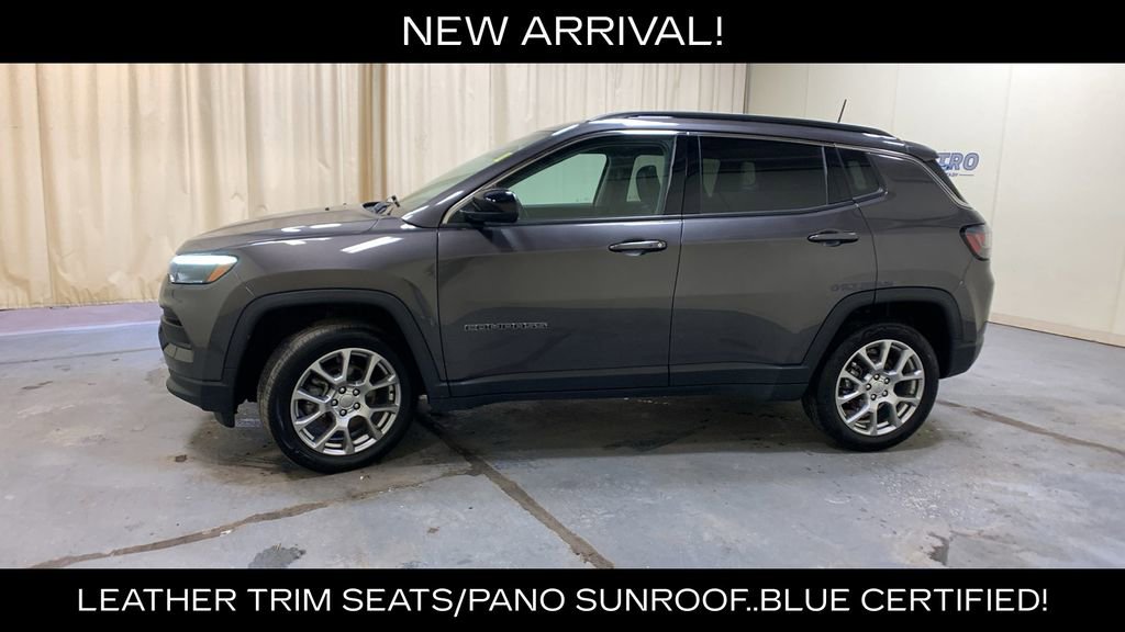 Used 2022 Jeep Compass Latitude w/ Sun and Sound Group AWD/4WD image 6