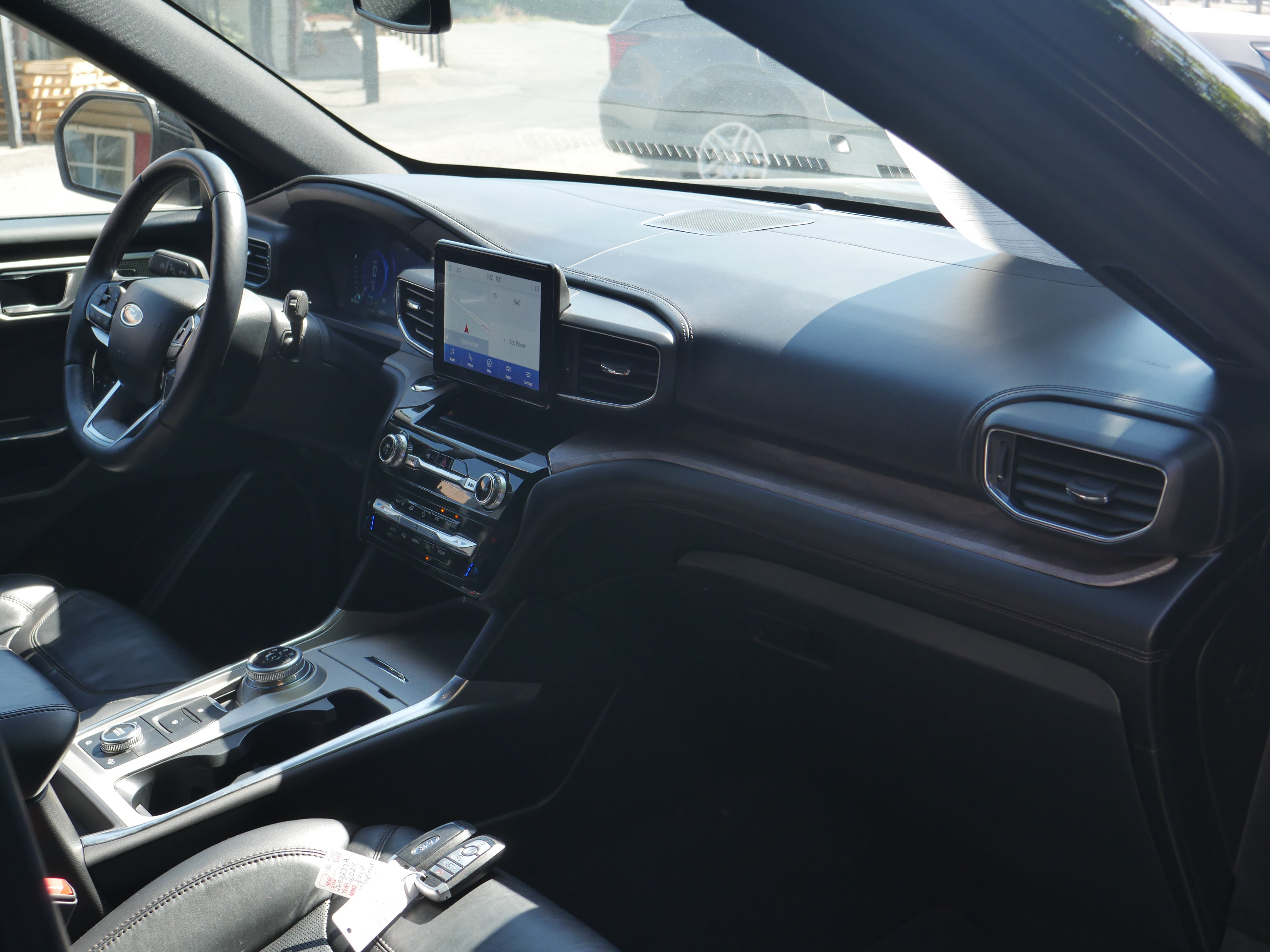 Certified 2024 Ford Explorer Platinum AWD/4WD image 29