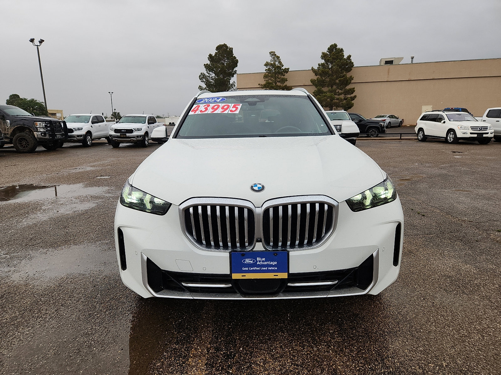 Used 2024 BMW X5 sDrive40i w/ Parking Assistance Package RWD image 2