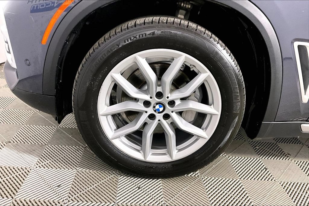 Used 2019 BMW X5 xDrive40i w/ Luxury Seating Package AWD/4WD image 7