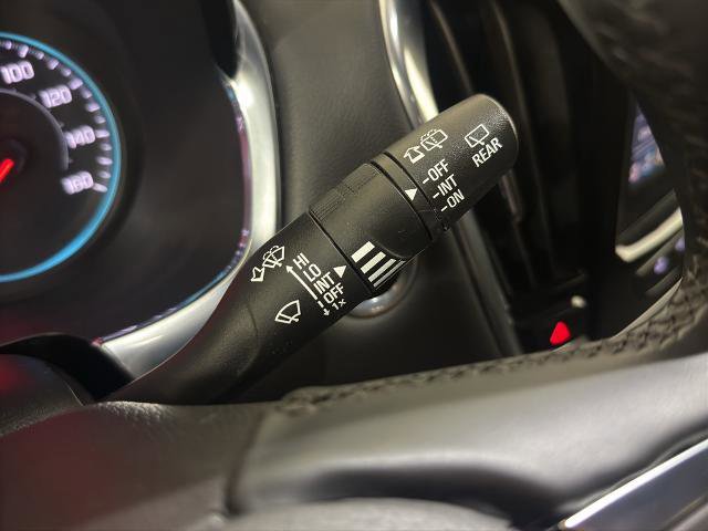 Used 2023 Chevrolet Traverse LT image 22