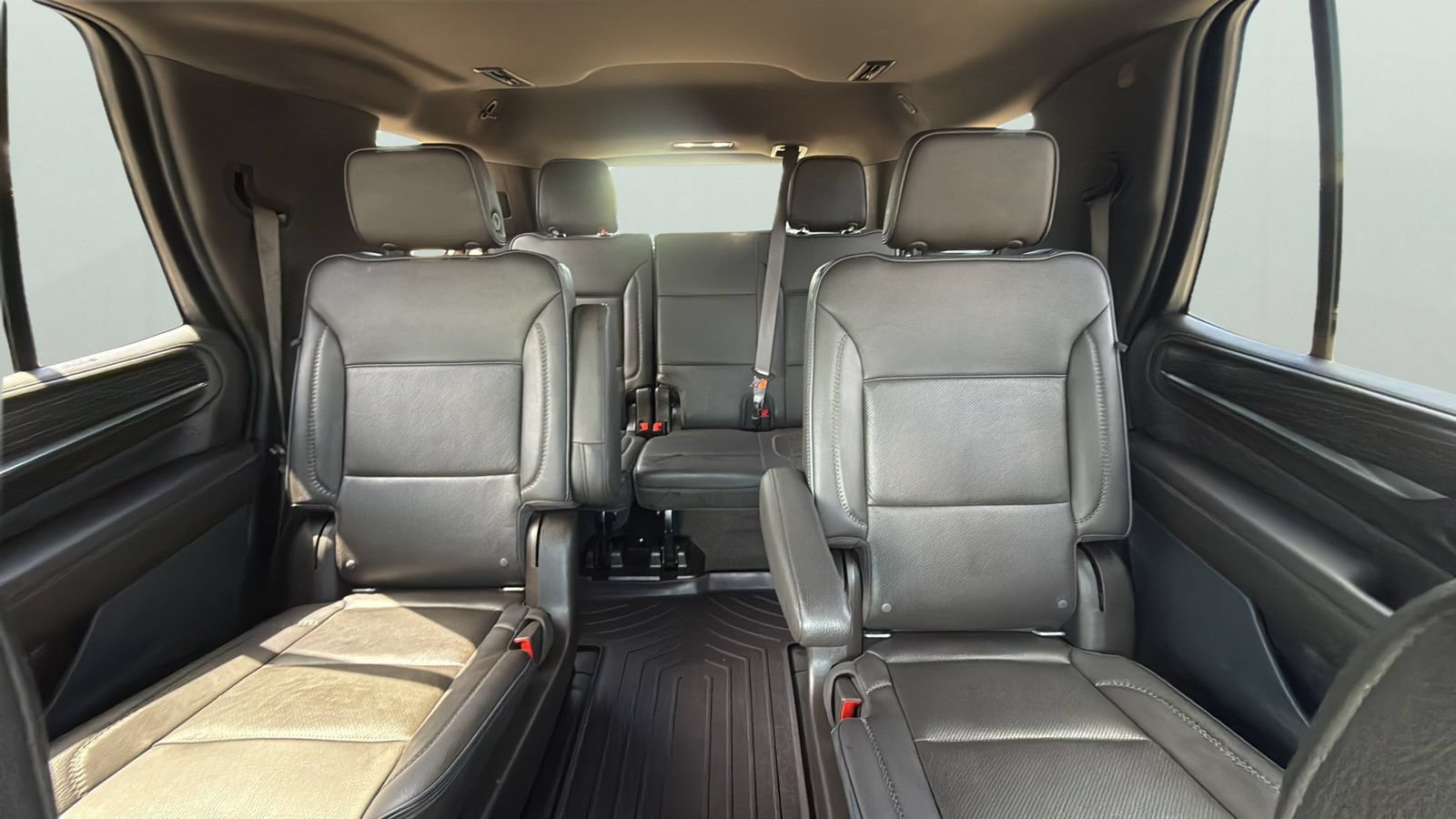 Used 2021 GMC Yukon Denali w/ Denali Premium Package AWD/4WD image 25