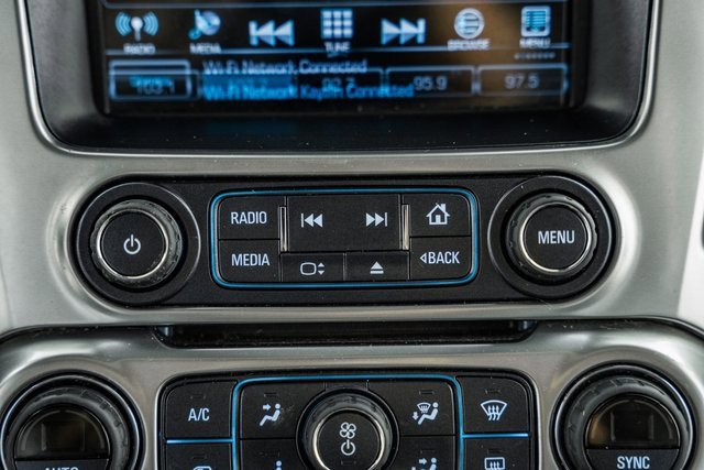 Used 2017 Chevrolet Suburban LT image 27