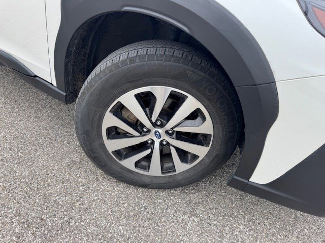 Used 2025 Subaru Outback Premium image 36