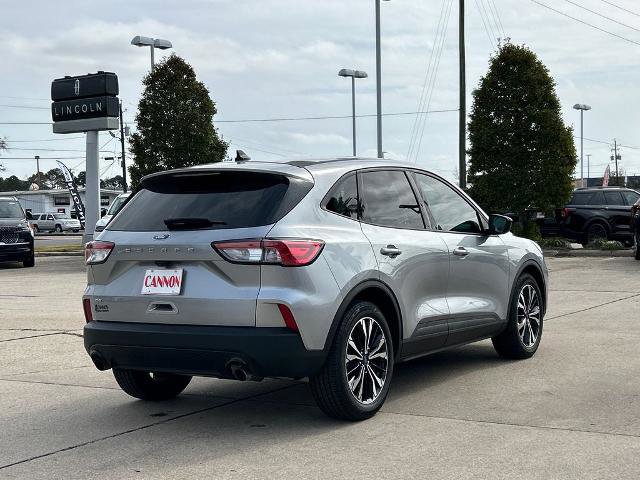 Certified 2022 Ford Escape SE w/ SE Sport Appearance Package image 5