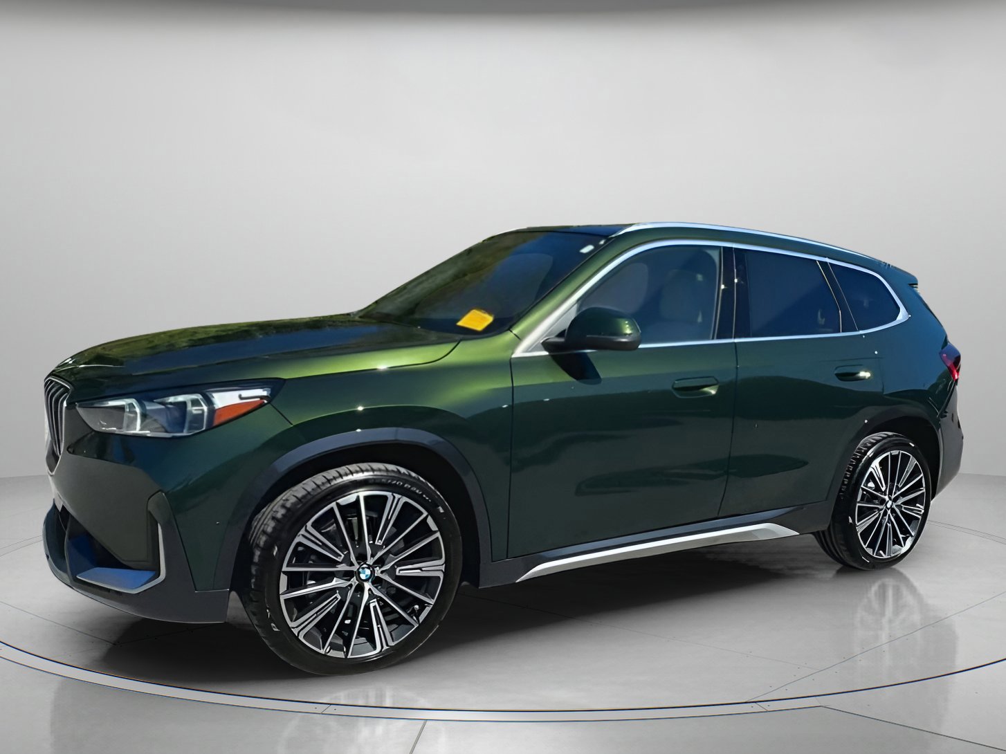 Used 2025 BMW X1 xDrive28i w/ Convenience Package image 6