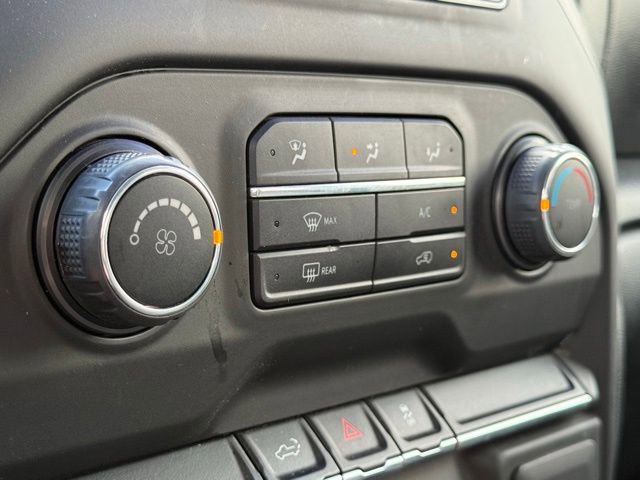 Used 2022 Chevrolet Silverado 2500 Custom w/ Custom Convenience Package AWD/4WD image 20