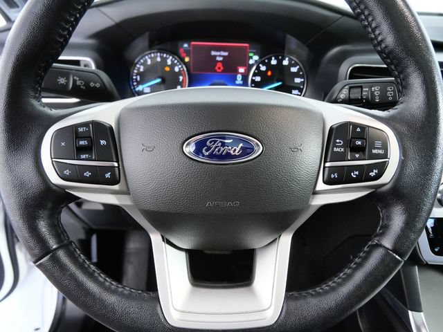 Certified 2022 Ford Explorer XLT w/ Equipment Group 202A AWD/4WD image 23