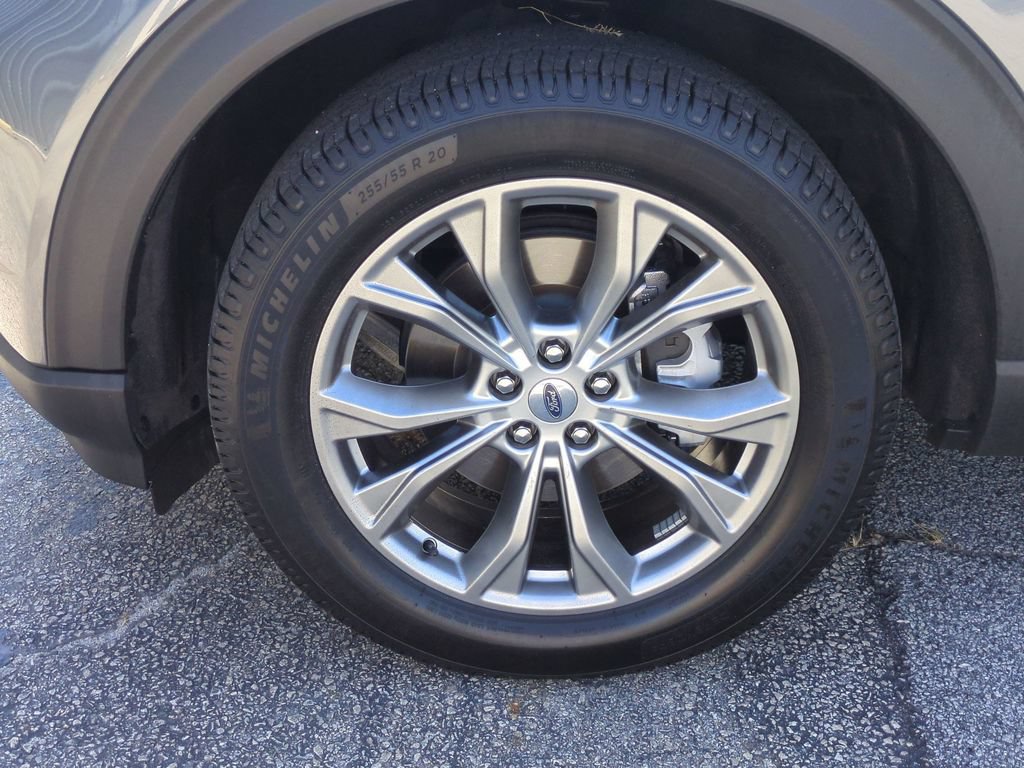 Certified 2021 Ford Explorer XLT w/ Equipment Group 202A RWD image 28