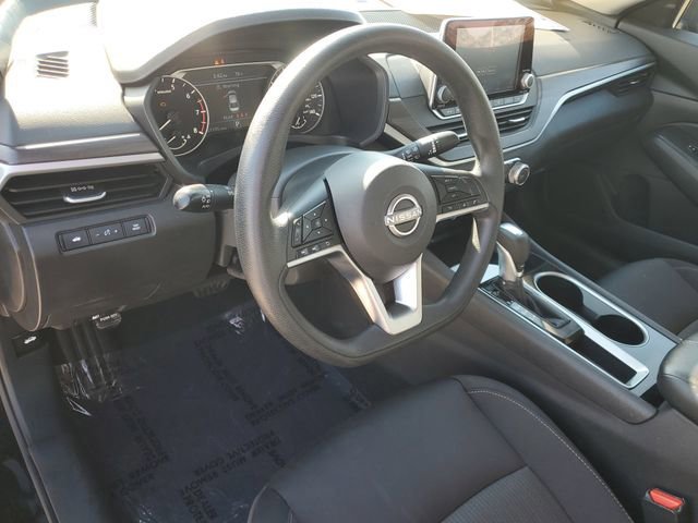 Used 2024 Nissan Altima 2.5 SV image 18