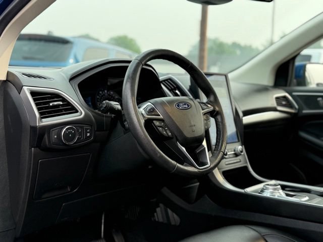 Certified 2022 Ford Edge SEL w/ Convenience Package AWD/4WD image 11