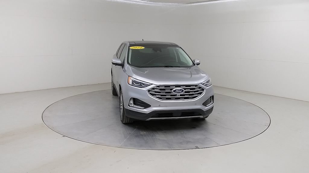 Certified 2024 Ford Edge Titanium w/ Equipment Group 301A AWD/4WD image 10