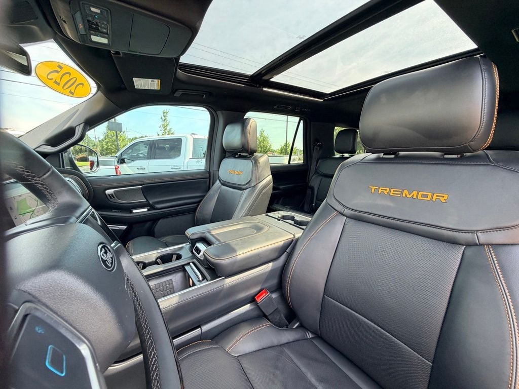 Certified 2025 Ford Expedition Tremor AWD/4WD image 34