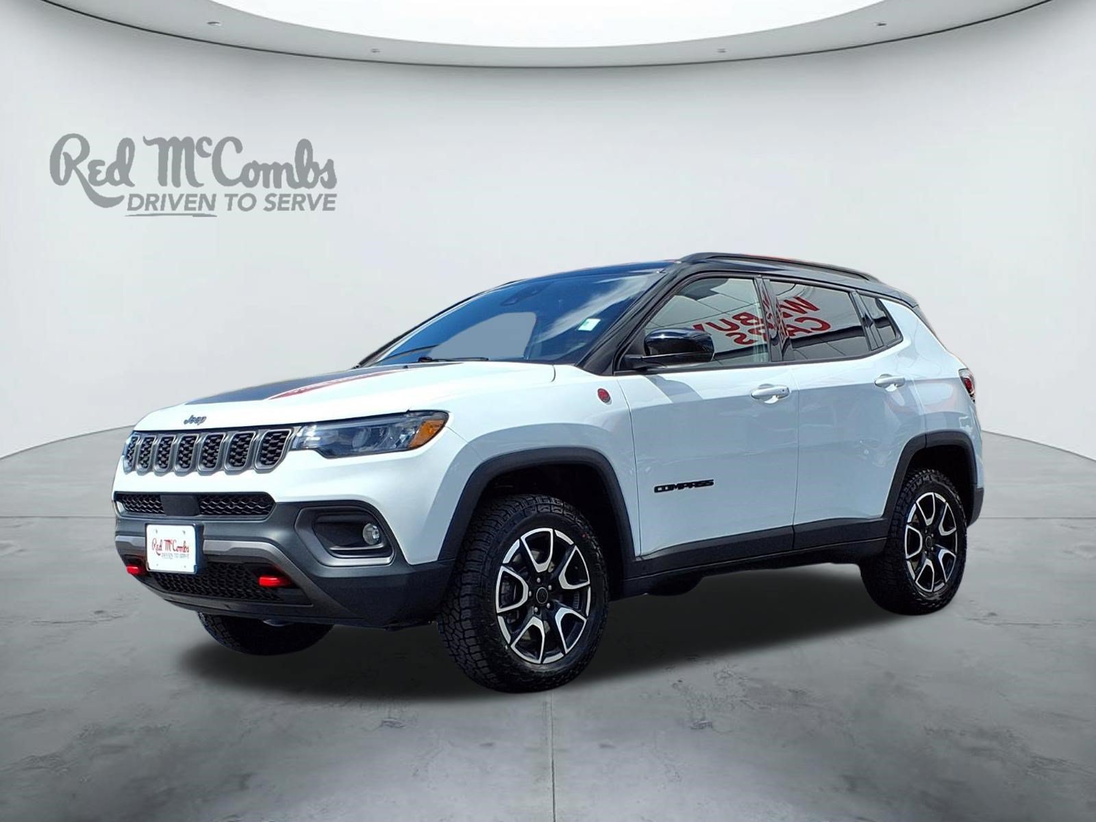 Used 2025 Jeep Compass Trailhawk AWD/4WD image 1