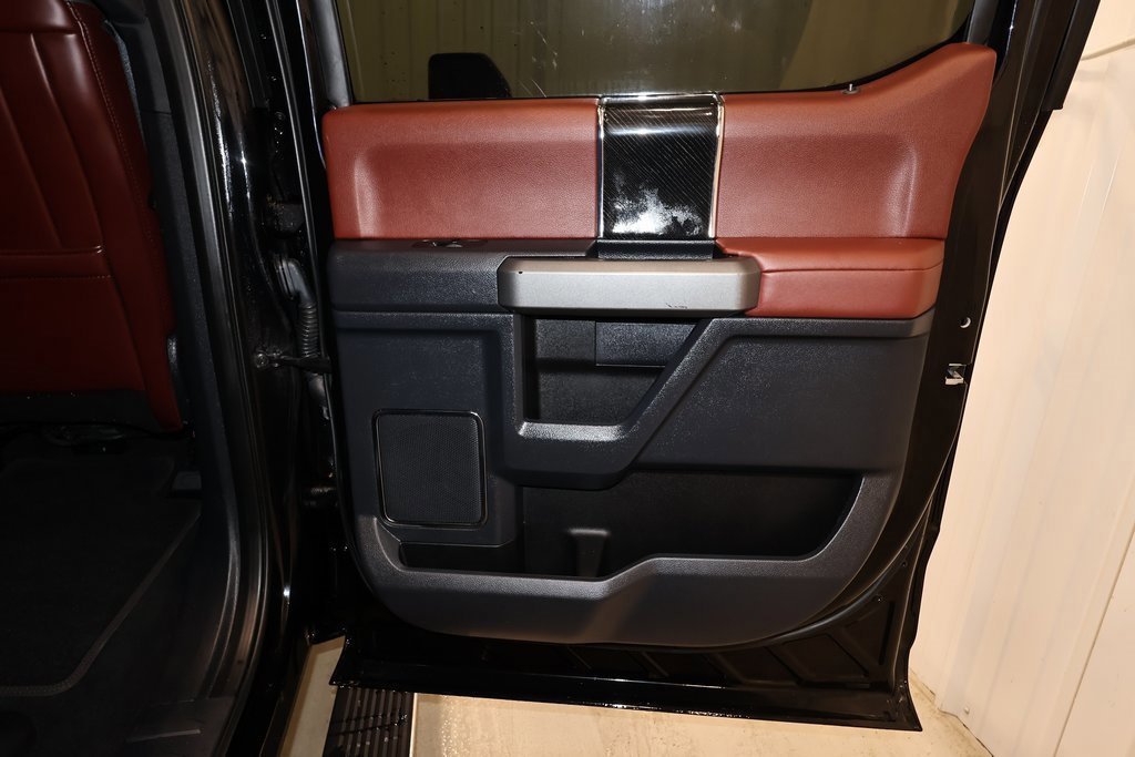 Certified 2022 Ford F450 Platinum w/ FX4 Off-Road Package image 22