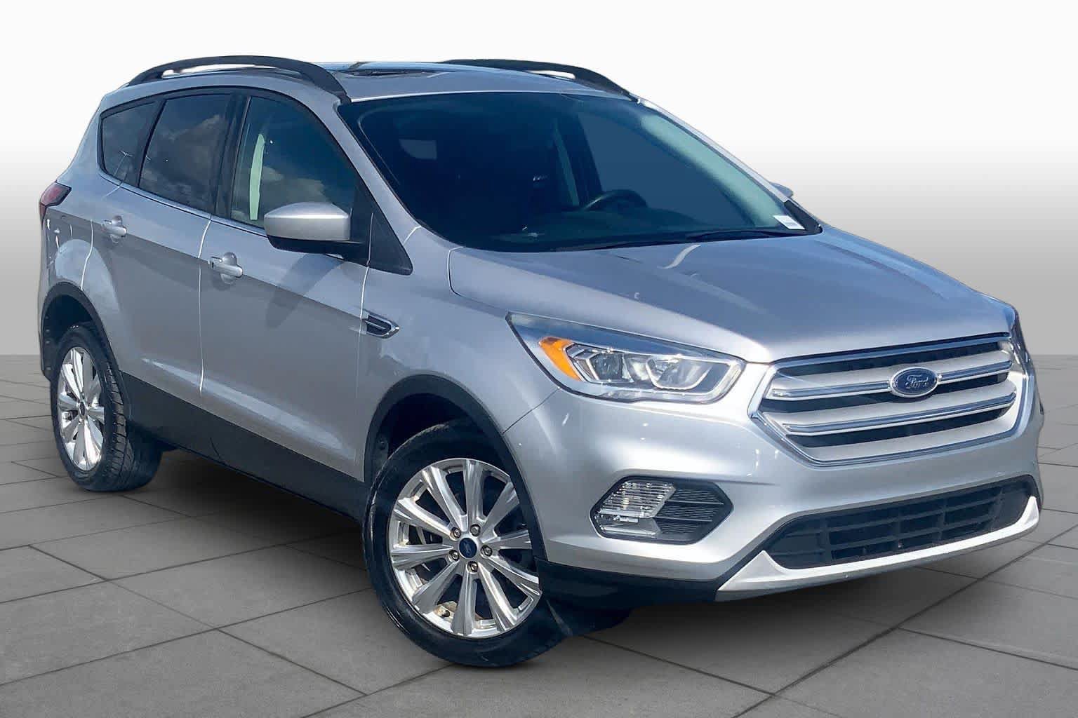 Certified 2019 Ford Escape SEL FWD image 3