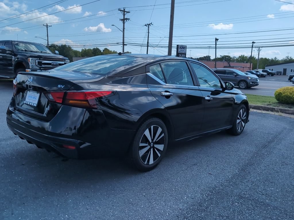 Used 2021 Nissan Altima 2.5 SV FWD image 5