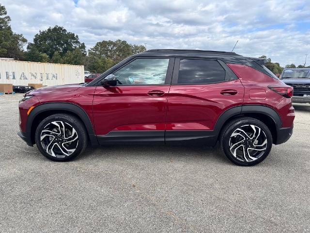 Used 2025 Chevrolet TrailBlazer RS w/ Convenience Package FWD image 4