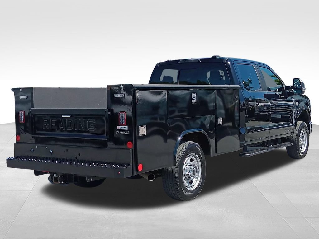 Certified 2025 Ford F350 XL w/ XL Chrome Package AWD/4WD image 3