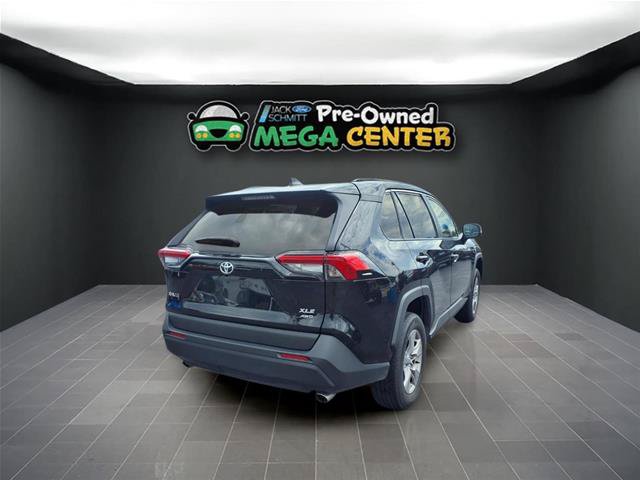 Used 2025 Toyota RAV4 XLE AWD/4WD image 22