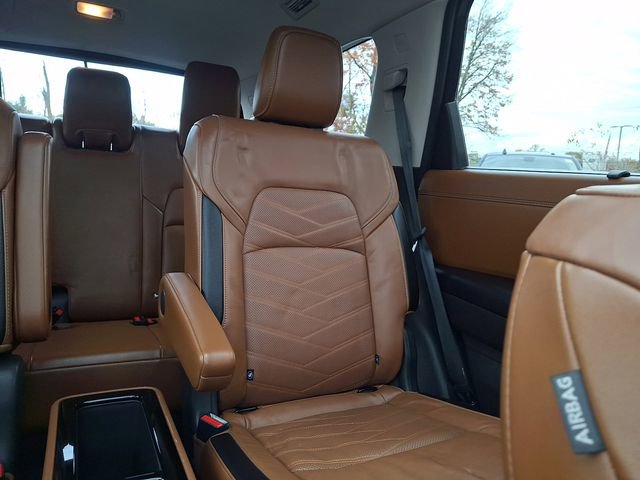 Used 2022 Nissan Pathfinder Platinum w/ Cargo Package image 18