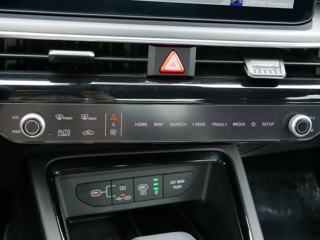 Used 2025 Kia K5 GT-Line AWD/4WD image 21