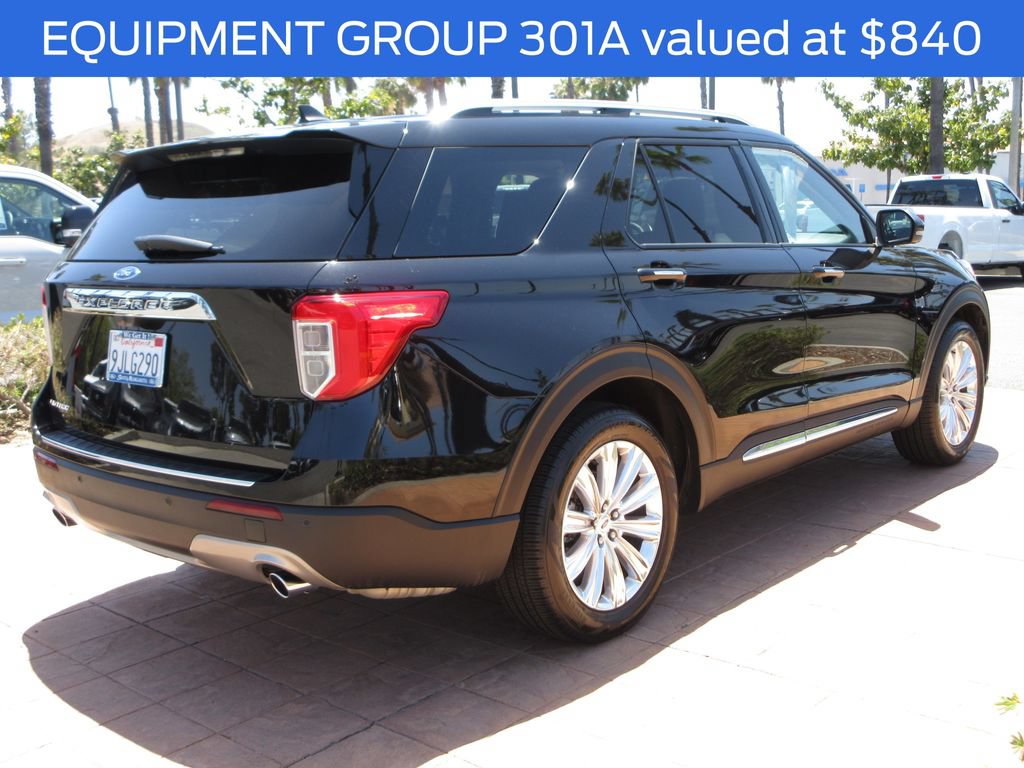 Certified 2023 Ford Explorer Limited w/ Limited Technology Package RWD image 4