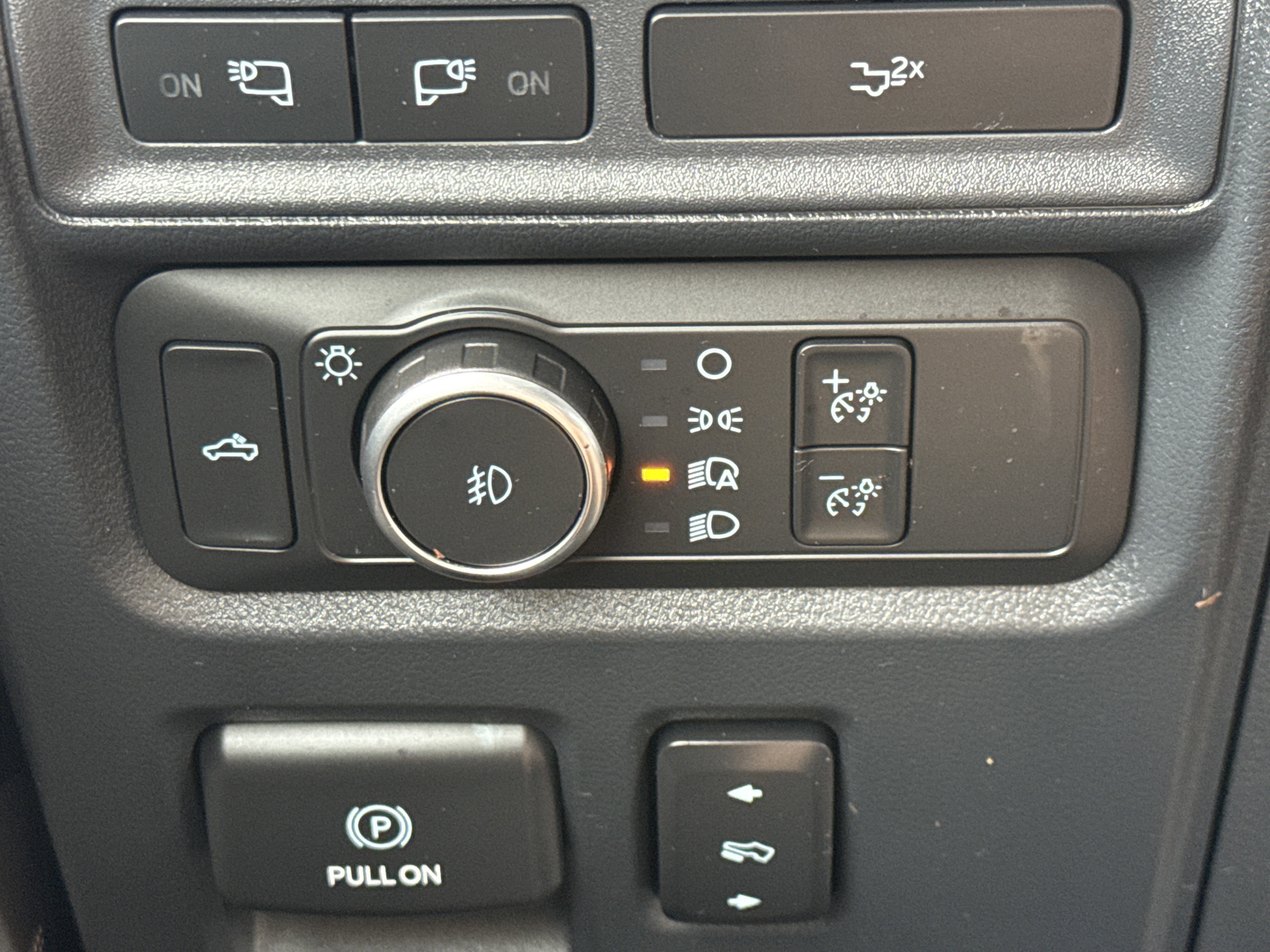 Certified 2022 Ford F150 Lariat w/ Equipment Group 502A High image 22