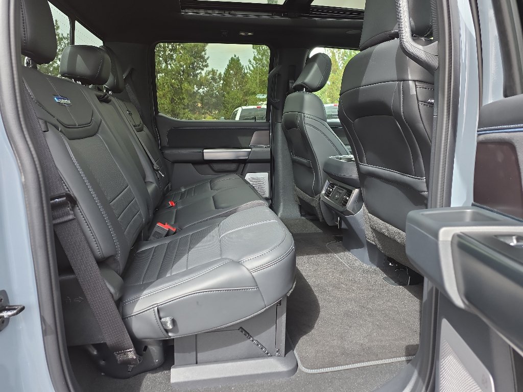 Certified 2026 Ford F450 Platinum AWD/4WD image 17