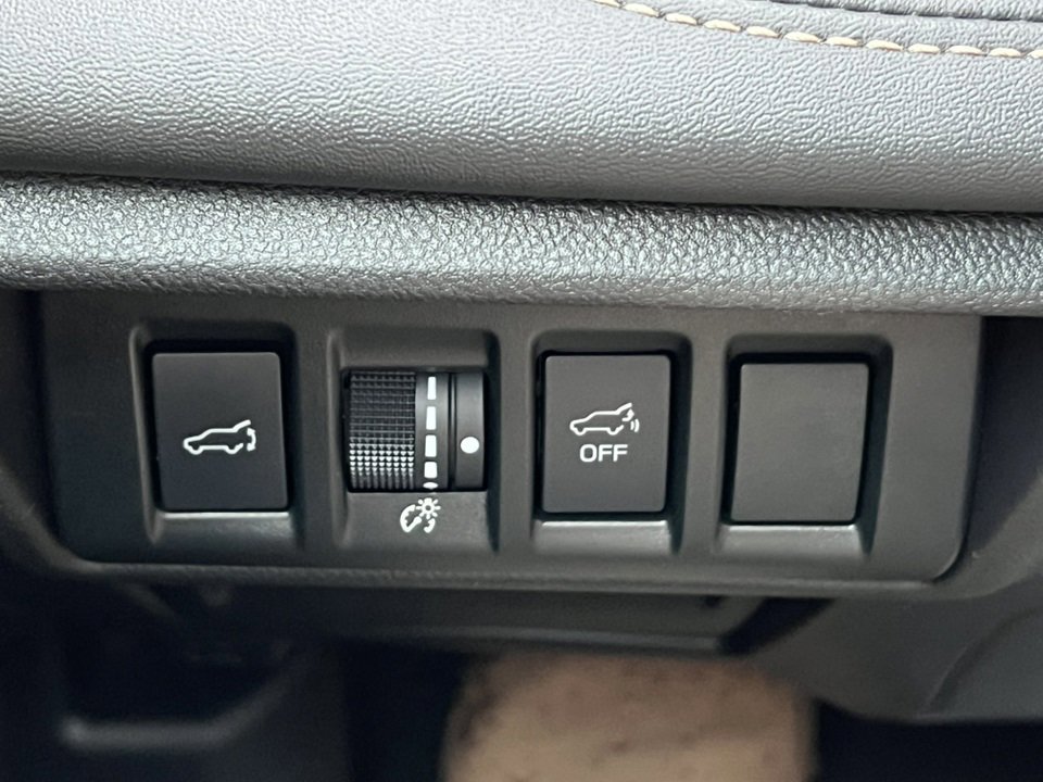 Used 2023 Subaru Outback Limited image 20