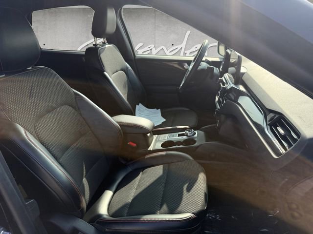 Certified 2025 Ford Escape ST-Line image 24