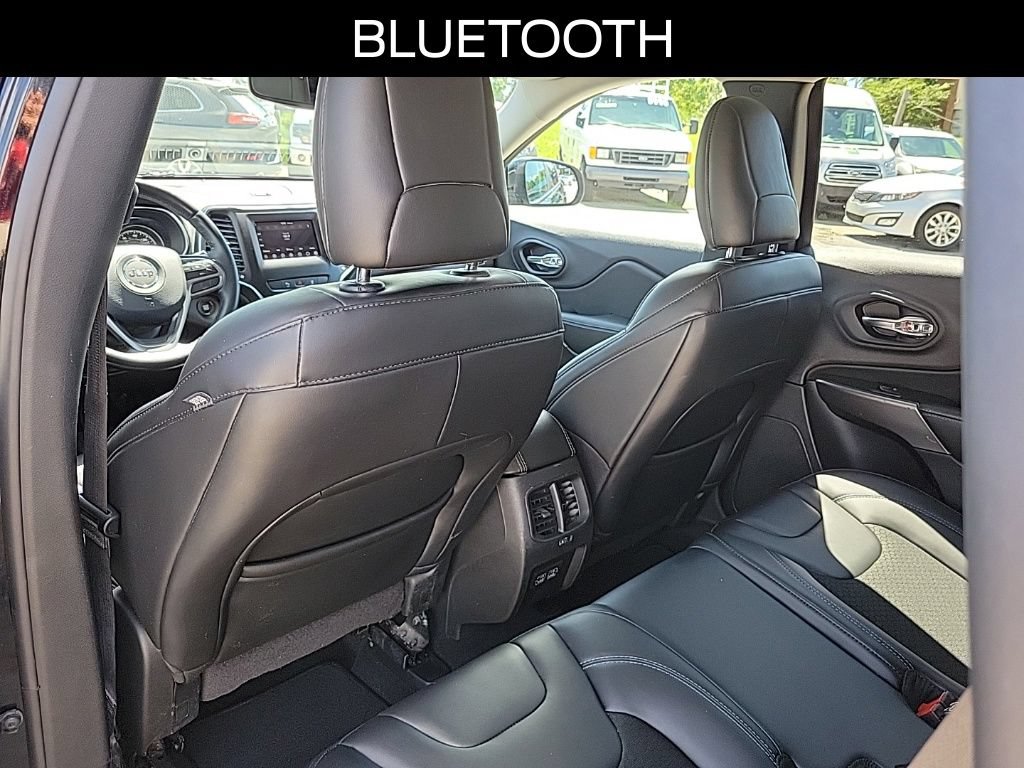 Used 2021 Jeep Cherokee Latitude Plus AWD/4WD image 12