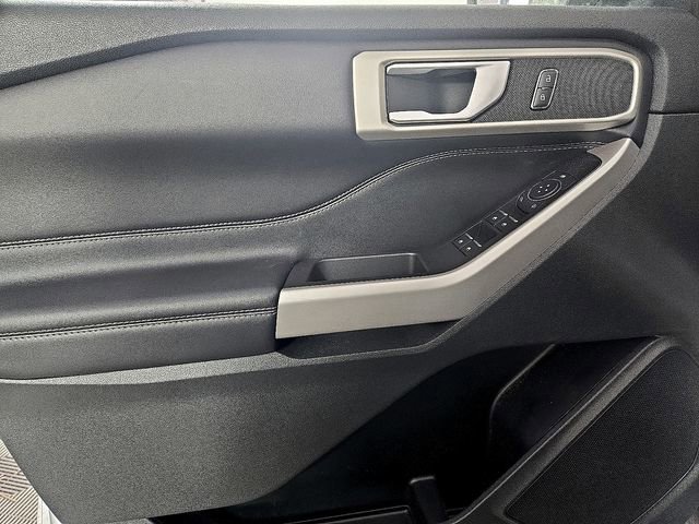 Certified 2023 Ford Explorer XLT w/ Equipment Group 202A image 13