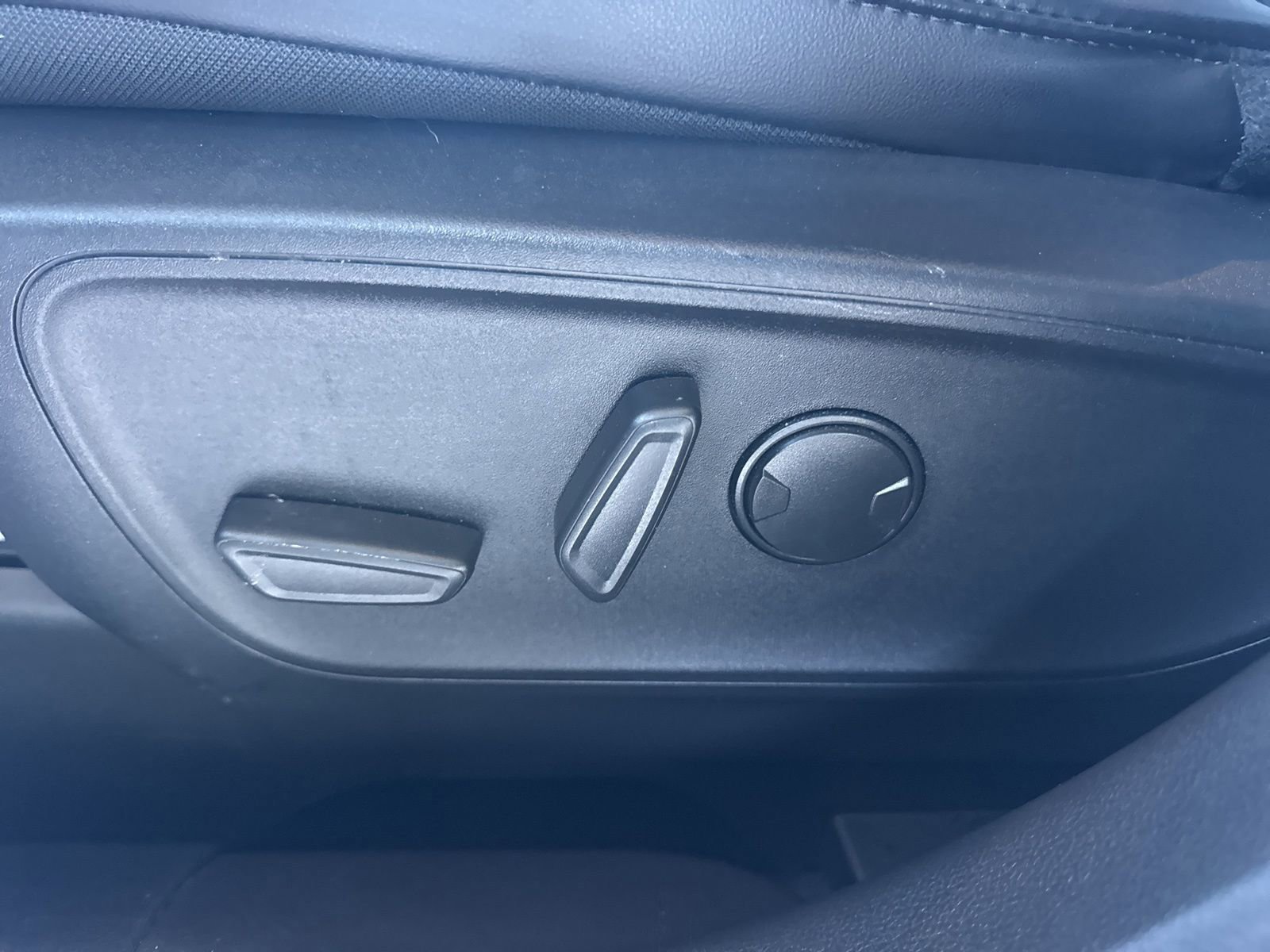 Certified 2024 Ford Escape ST-Line w/ Tech Pack #1 image 25