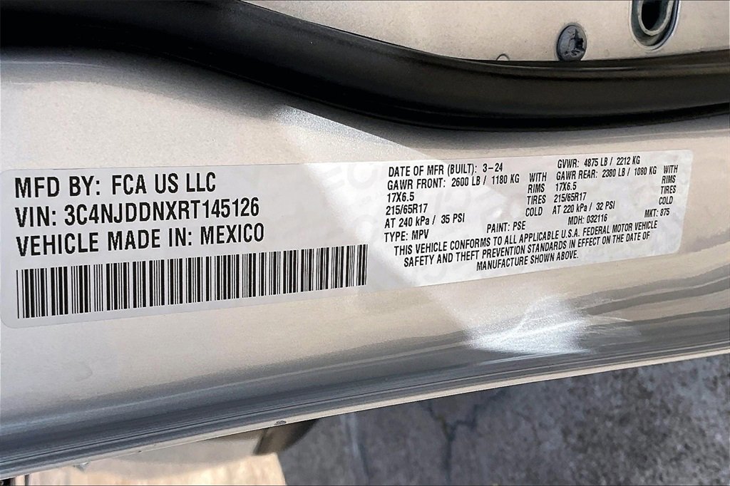 Used 2024 Jeep Compass Trailhawk image 16