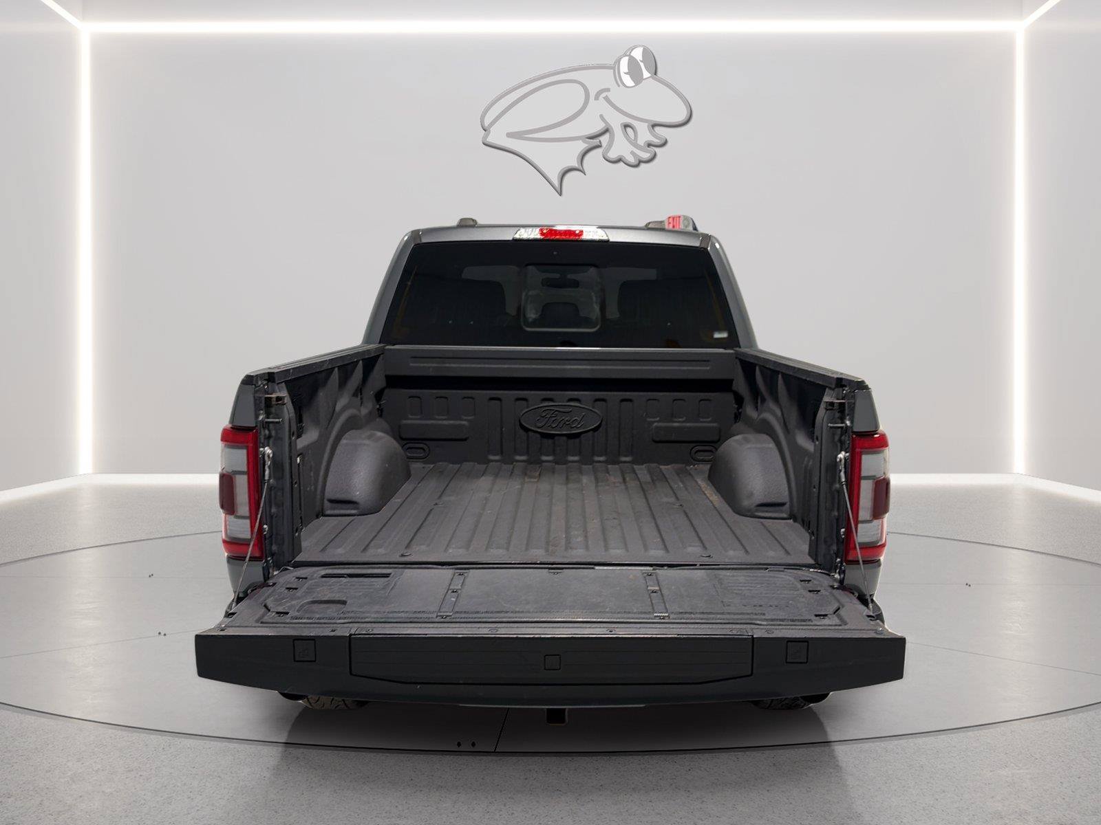 Certified 2023 Ford F150 Platinum w/ Equipment Group 701A High AWD/4WD image 9