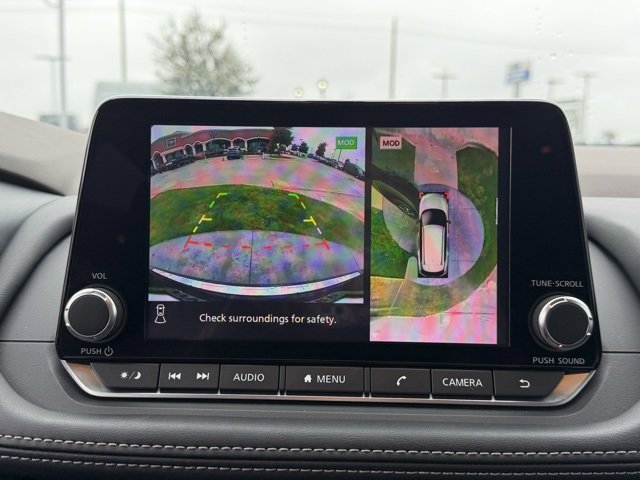 Used 2021 Nissan Rogue SL image 16