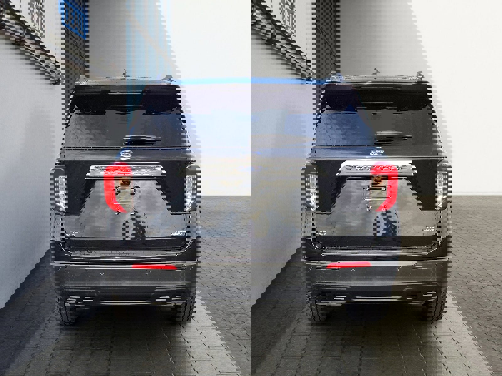 Certified 2022 Ford Explorer XLT image 4