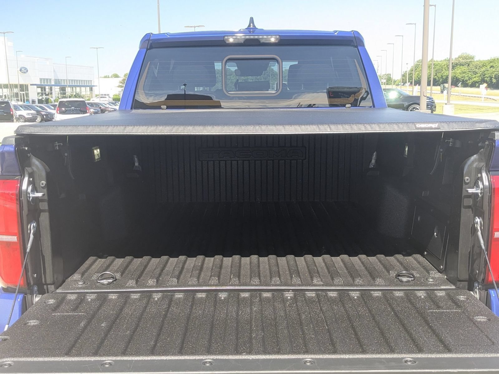 Used 2025 Toyota Tacoma TRD Off-Road w/ TRD Off Road Upgrade Package AWD/4WD image 34