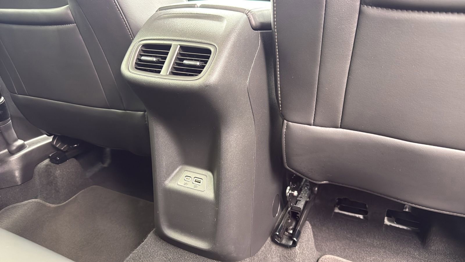 Used 2023 Buick Envision Preferred FWD image 27