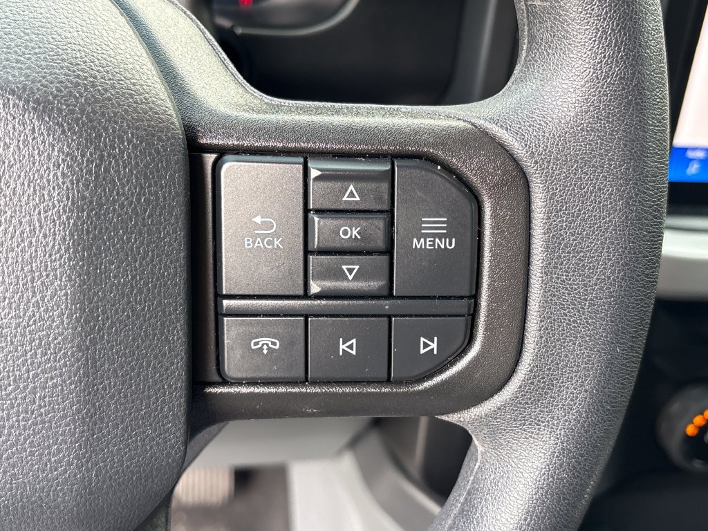 Certified 2025 Ford F250 XLT w/ Black Appearance Package AWD/4WD image 19