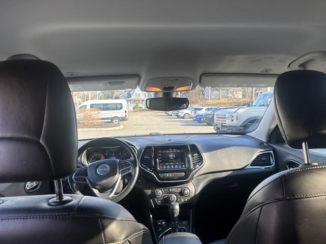 Used 2019 Jeep Cherokee Limited AWD/4WD image 25
